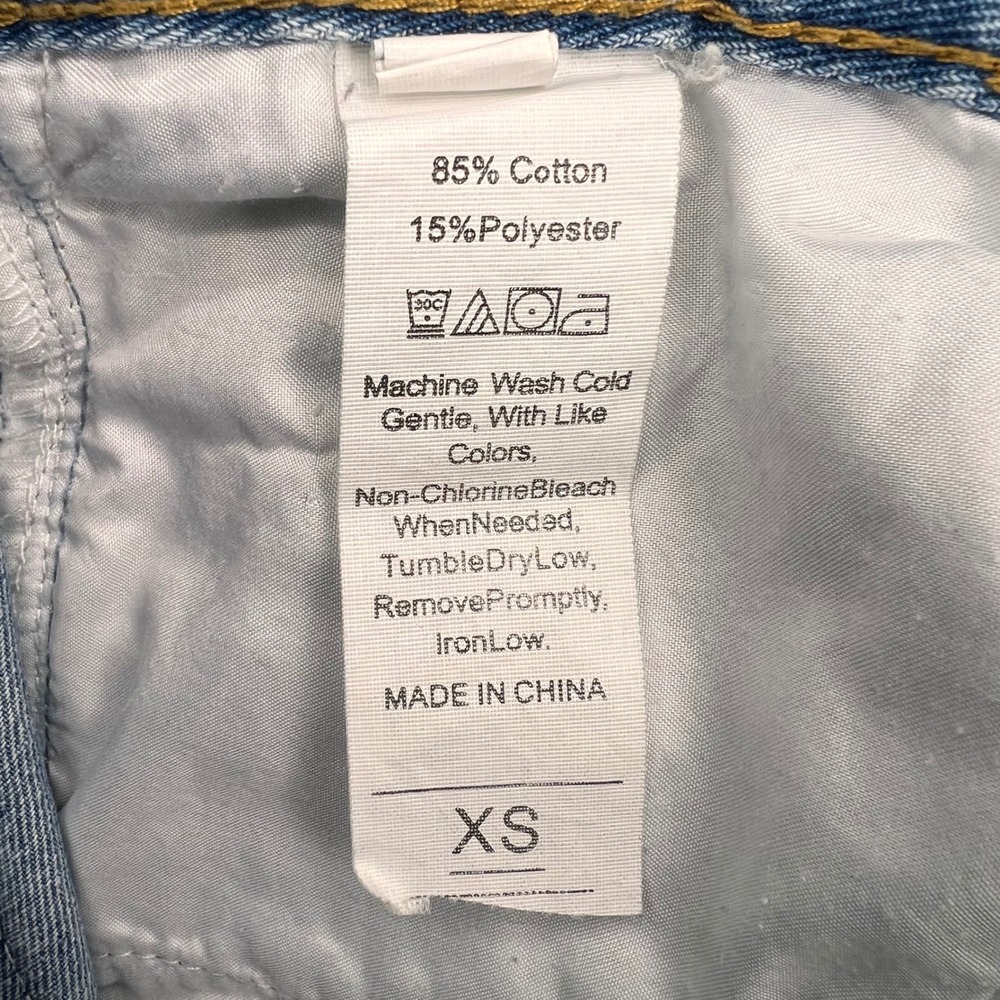 SHEIN Womens High Waisted Distressed Mom Jeans Light Wash Blue Ripped XS Crop - Picture 6 of 14